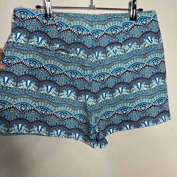Forever 21 Blue Green Aztec Print Flat Front Side Zip Shorts Women's Size Large - Picture 2 of 6